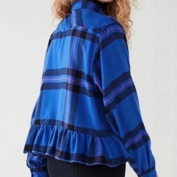 BDG Cropped Plaid Ruffle Flannel - Picture 9 of 9